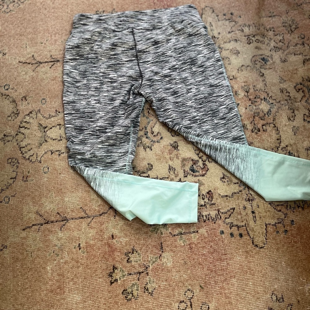 Zelos Curvy Leggings, 3X, Like new condition, Multi Color Print